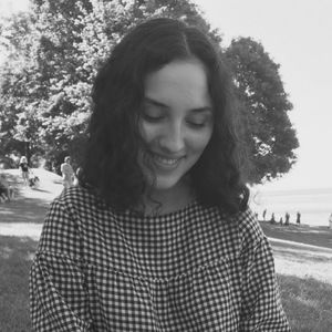 Meet your Posher, Andrea